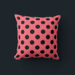 Black polka dots på korall kudde<br><div class="desc">Black polka dots på korall</div>