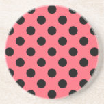 Black polka dots på korall underlägg<br><div class="desc">Black polka dots på korall</div>