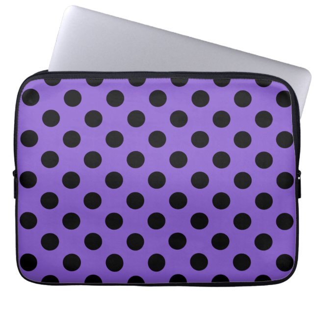 Black polka dots på lavender laptop sleeve (Framsidan)