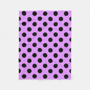 Black polka dots på lilac fleecefilt