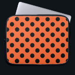 Black polka dots på orange laptop sleeve<br><div class="desc">Black polka dots på orange</div>