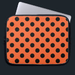 Black polka dots på orange laptop sleeve<br><div class="desc">Black polka dots på orange</div>