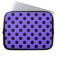Black polka dots på periwinkle