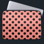 Black polka dots på persikor laptop fodral<br><div class="desc">Black polka dots på persikor</div>