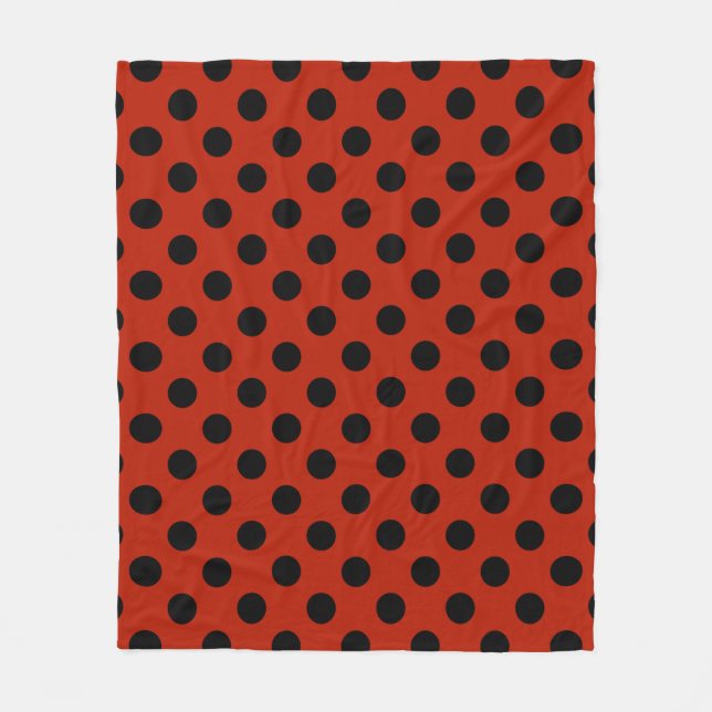 Black polka dots på röd fleecefilt (Framsidan)