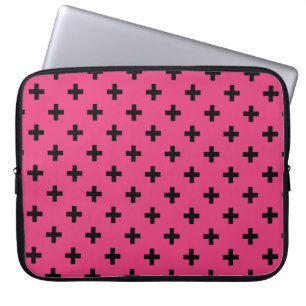 Black polka kor på fuchsia laptop fodral