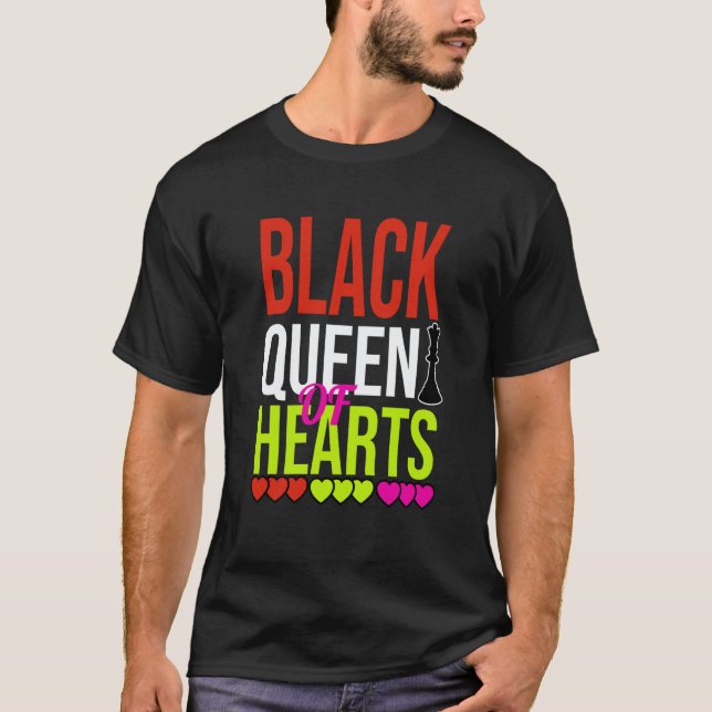 Black Queen of Hearts Valentines Day 2023 Womans C T Shirt (Framsida)