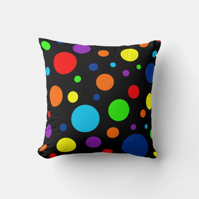 Black Rainbow Spots Pillow Kudde (Framsida)