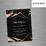 Black ro guld marble lyxur, modern födelsedag magnetisk inbjudningskort<br><div class="desc">En svart bakgrund. Dekorerad med marmor från ro guld. Anpassa och lägg till ditt namn och information om party. Vit text.</div>