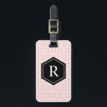 Black & Rosa Trellis | Bagagetagg Bagagebricka<br><div class="desc">Resa i stil med ett anpassad design-resetagg! Moderna märkre och snyggtar klär upp ditt bagage och gör det enkelt att snabbt identifiera ditt bagage i bagagekravet. Anpassa det här objektet genom att lägga till information om ditt monogram Initial och din kontakt. Anpassa enkelt bakgrunden färg till en skugga som du...</div>