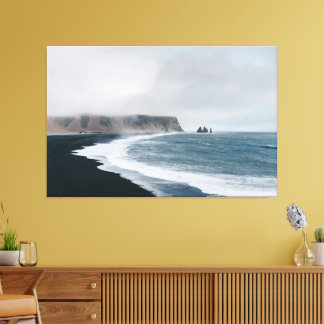 Black Sand Coast – Misty Ocean Drama Canvastryck