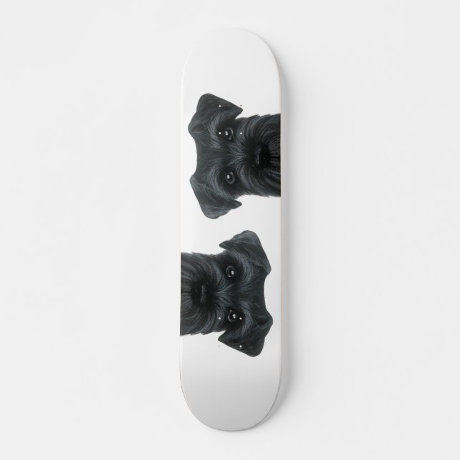 Black Schnauzer Skateboard by miart (Framsida)