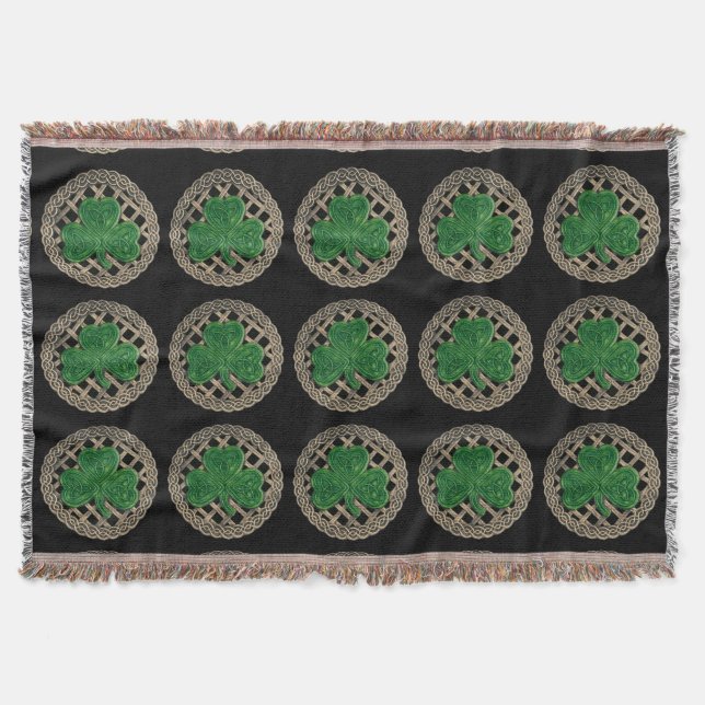 Black Shamrock on Celtic Knott Throw Blanket Mysfilt (Framsidan)