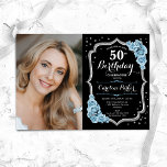 Black Silver Dusty Blue Photo 50:e födelsedagen Inbjudningar<br><div class="desc">Elegantens blommigt 50-årsinbjudan med ditt foto. Glam,  svart,  dammig,  ljusblå design med faux glitter silver. Har blått ro,  skriptteckensnitt och konfekti. Perfekt för en snyggt vuxen under firande party. Anpassa med dina egna detaljer. Kan anpassas för vilken ålder som helst! Skrivna Zazzle-inbjudningar eller digital utskrivbar mall för omedelbar nedladdning.</div>