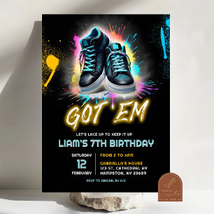 Black Sneaker Bash Shoe Har Em Birthday Inbjudningar