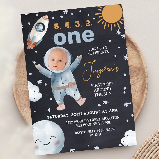 Black Space First Resa runt Sol 1:a födelsedag Inbjudningar (Boys First Trip Around The Sun 1st Birthday Invitation, Outer Space First Birthday Invitation, )