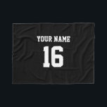 Black Sporty Team Jersey Fleecefilt<br><div class="desc">Black Team Jersey/Sports Jersey/Football Jersey Anpassa detta med ditt eget namn eller lag namn och ett nummer. Du kan ändra storlek, färg och placering av texten om du behöver göra ändringar, lägga till egen text och/eller bilder för att skapa din egen design av typen "one-of-a-natura" och mycket annat. FantabulousSports/Fantabulous Sports...</div>