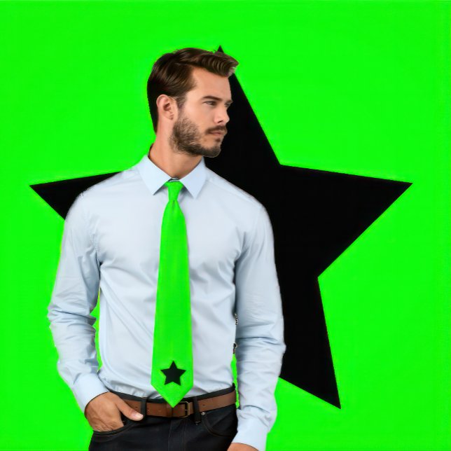 Black Star på Neon Grönt Tie Slips (Man wears a tie with a black star design on neon green.
)