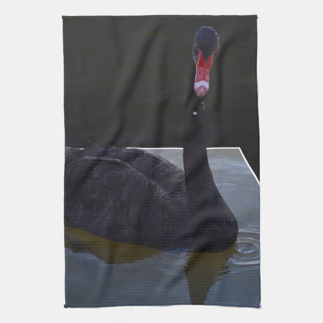 Black Svan simming i Dimensional Pond, Tea Towel Kökshandduk (Vertikal)