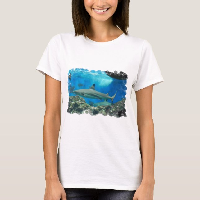 black-tipped-shark-1.jpg tee shirt (Framsida)