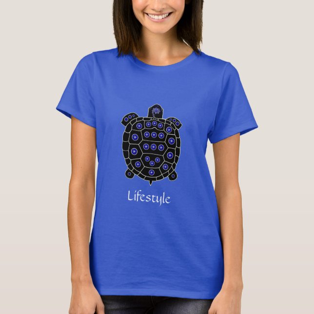 Black Tortoise Ornamed with Star Sapphires T Shirt (Framsida)