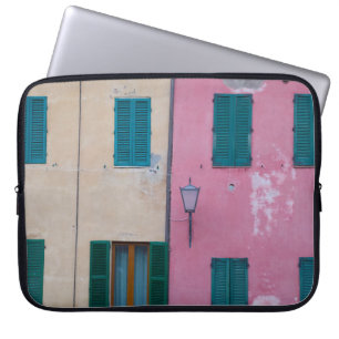 BLACK UTDOOR-KONCE PÅ ROSA PAINTED WALL LAPTOP FODRAL