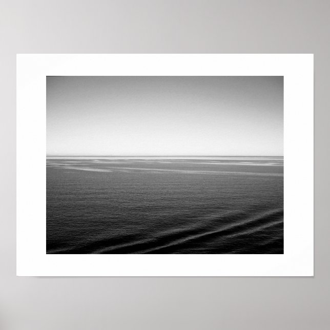 Black Velvet Ocean Black and White Photography Poster (Framsidan)