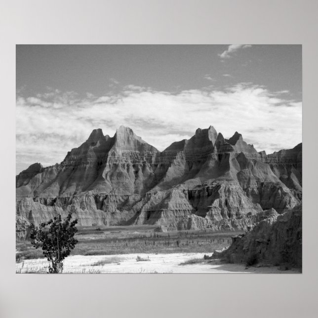 Black & White Badlands Sten Formations 16 x 20 Poster (Framsidan)