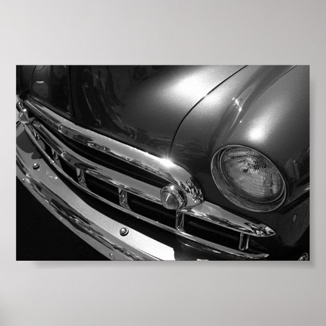 Black & White Beauty Poster (Framsidan)