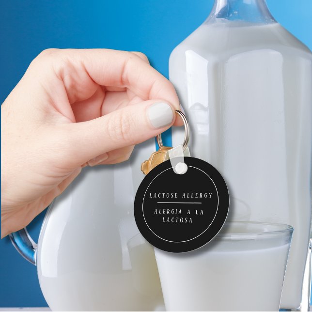 Black & White Bilingual Lactose Allergy Nyckelring (Black & White Bilingual Lactose Allergy keychain, Spanish customizable text & personalized name )