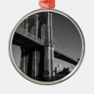 Black & White Brooklyn Bridge Julgransprydnad Metall