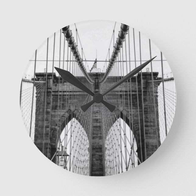 Black White Brooklyn Bridge New York Rund Klocka (Framsida)