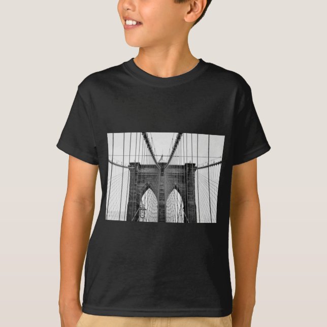 Black White Brooklyn Bridge New York T Shirt (Framsida)