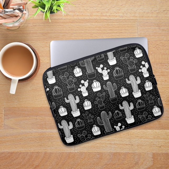 Black & White Cactus Doodle Mönster Laptop Fodral (Cactus pattern laptop sleeve)