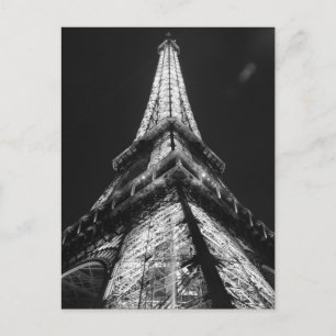 Black White Eiffel Torn i Paris-natten Vykort