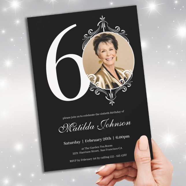 Black White Elegant Photo 60:e födelsedagen Inbjudningar (60th Birthday White Black Elegant Custom Photo Invitation)