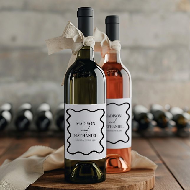 Black White Elegant Wavy Border Wedding Vinflaska Etikett (Skapare uppladdad)