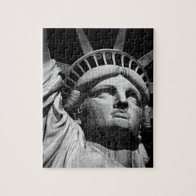 Black White-Frihetsgudinnan New York Pussel (Vertikal)