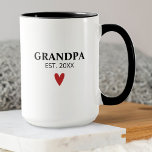 Black White Grandpa Birth Announcement Mugg<br><div class="desc">Använda i mugg som ett födelsemeddelande till ge till farfar att vara. Det finns också ett motsvarande uttalande från baby om farfar,  mugg. Designad av Blackberry Boulevard.</div>