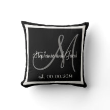 BLACK WHITE GRÅTT MONOGRAM Bröllop keepsakudde