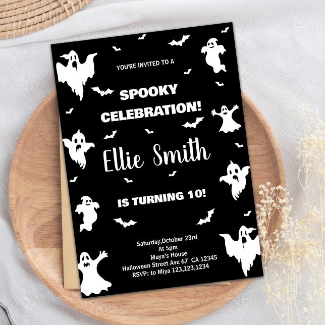 Black White Halloween Birthday-inbjudningar Inbjudningar (Black White Halloween Birthday Invitations)