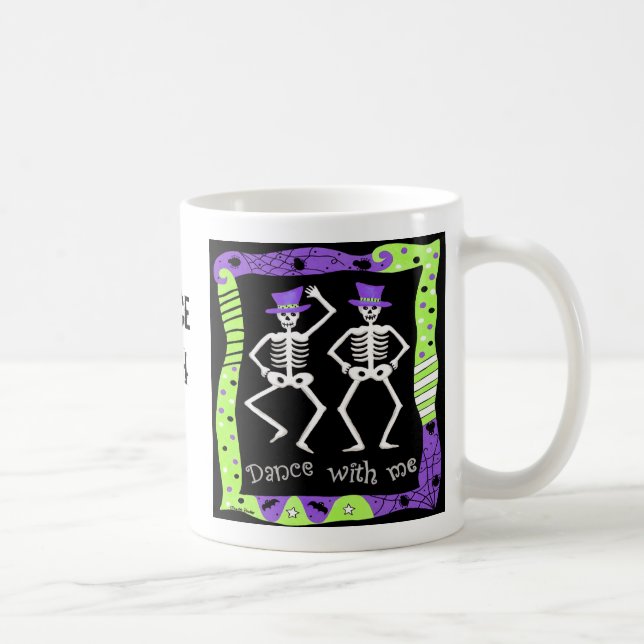 Black White Halloween Skeleton Bones Dance Kaffemugg (Höger)