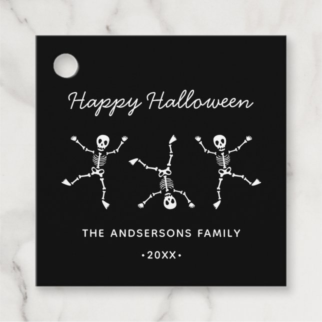 Black & White Hand plockade Skeleton Halloween Gåvor Etiketter (Framsida)