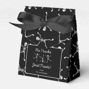 Black & White Hand plockade Skeleton Halloween Presentaskar
