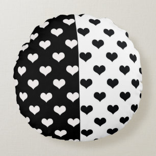 Black White Kärlek Heart Mönster Rund Kudde