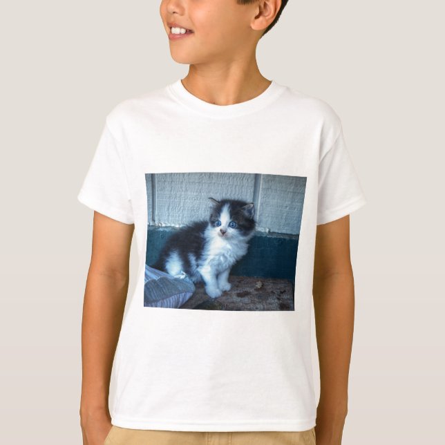 Black + White Kitten T Shirt (Framsida)