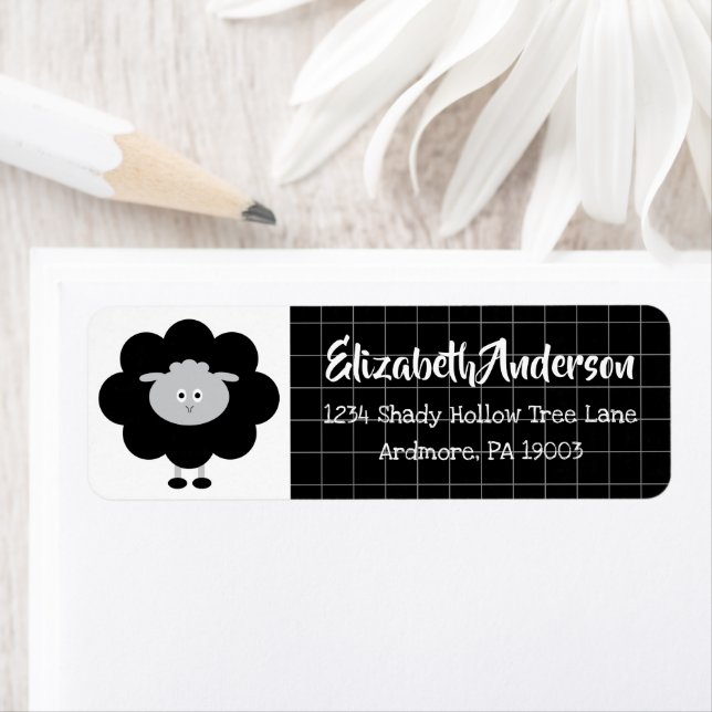 Black White Lamb Modern Kawaii Baby Shower Adress Returadress Etikett (Insitu)