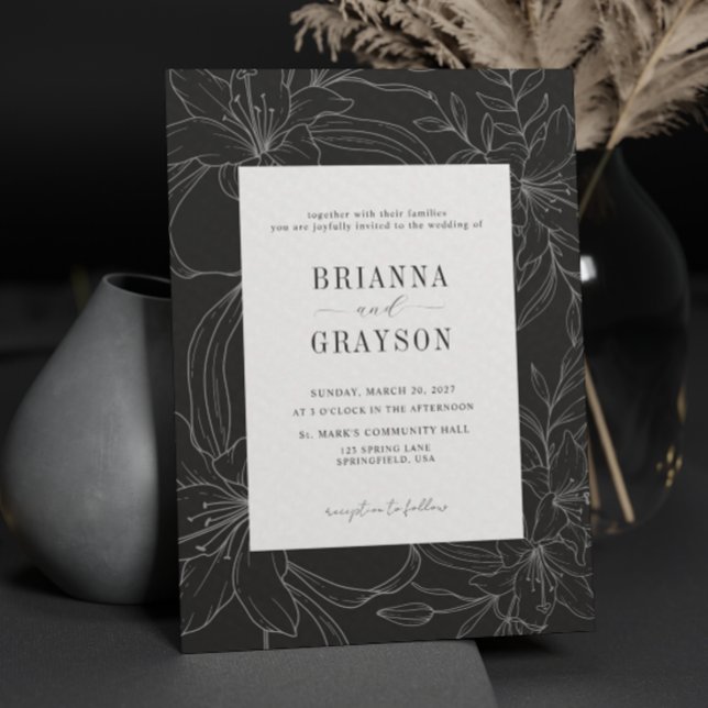 Black White Lily Flower Rustic Elegant Wedding Inbjudningar (Skapare uppladdad)