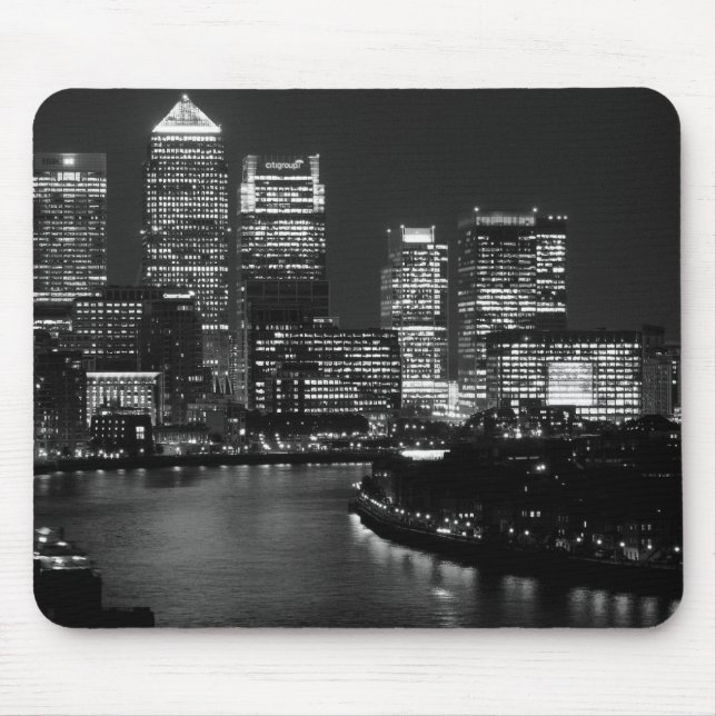 Black White London City Night UK Travel Musmatta (Framsidan)
