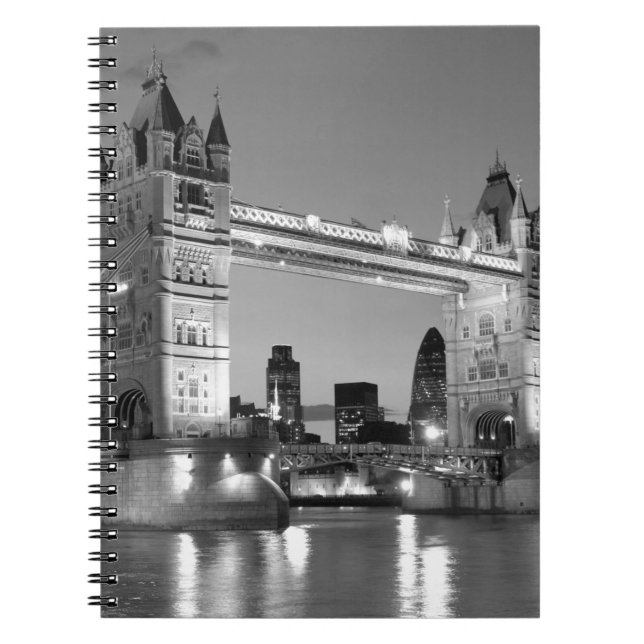 Black White London Torn Bridge Anteckningsbok (Framsidan)